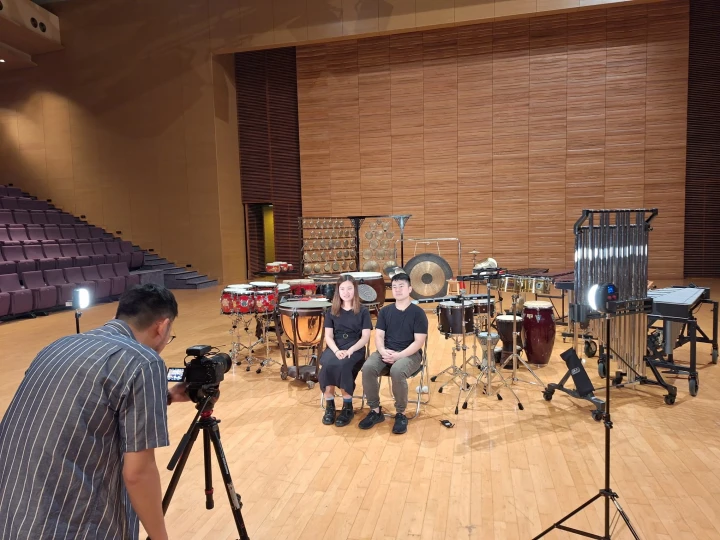"Percussion Carousel" - Improvisation in 360° environment (Bell Law and Valencia Tung)